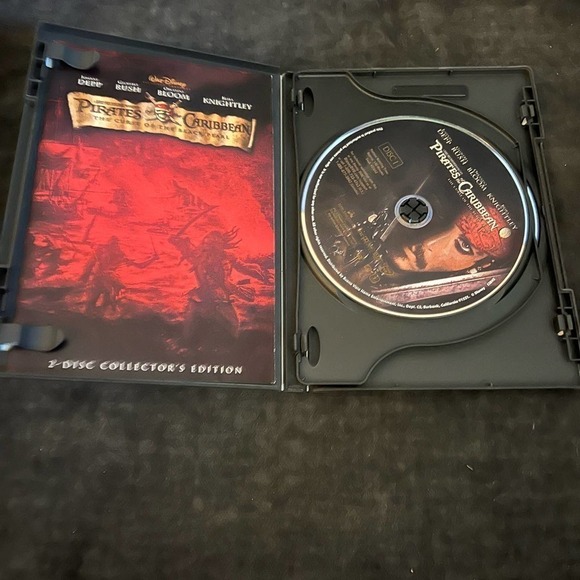5/$25 DISNEY'S Pirates of the Caribbean 2-Disc Collector's Edition DVD - Picture 4 of 4